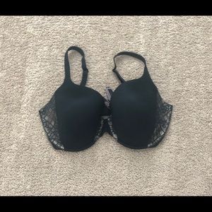 Victoria Secret Body Bra
